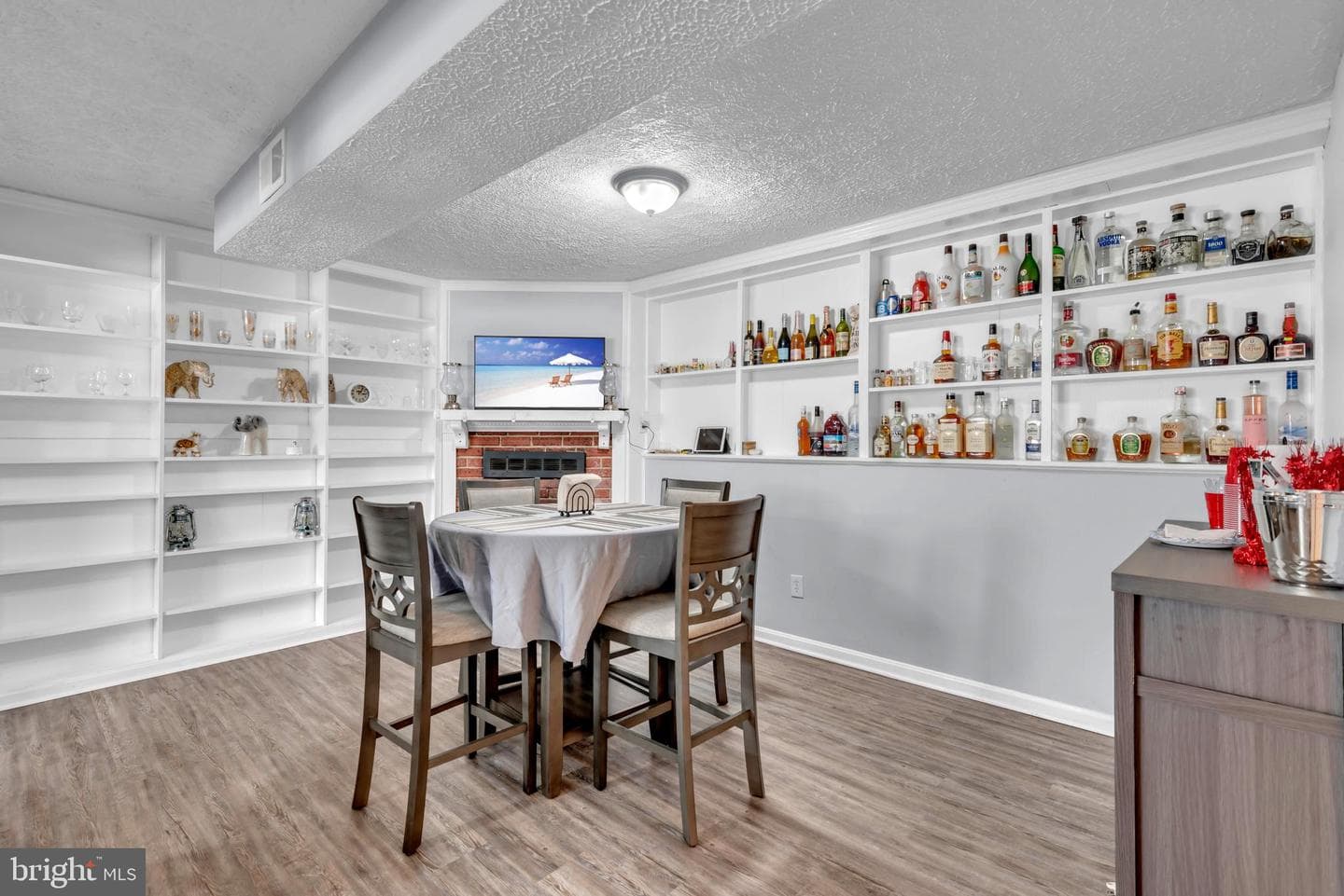 617 Fuselage Avenue photo 24