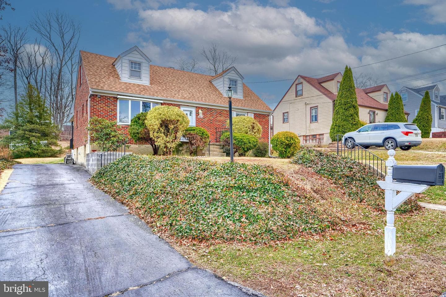 9623 Alda Drive photo 2