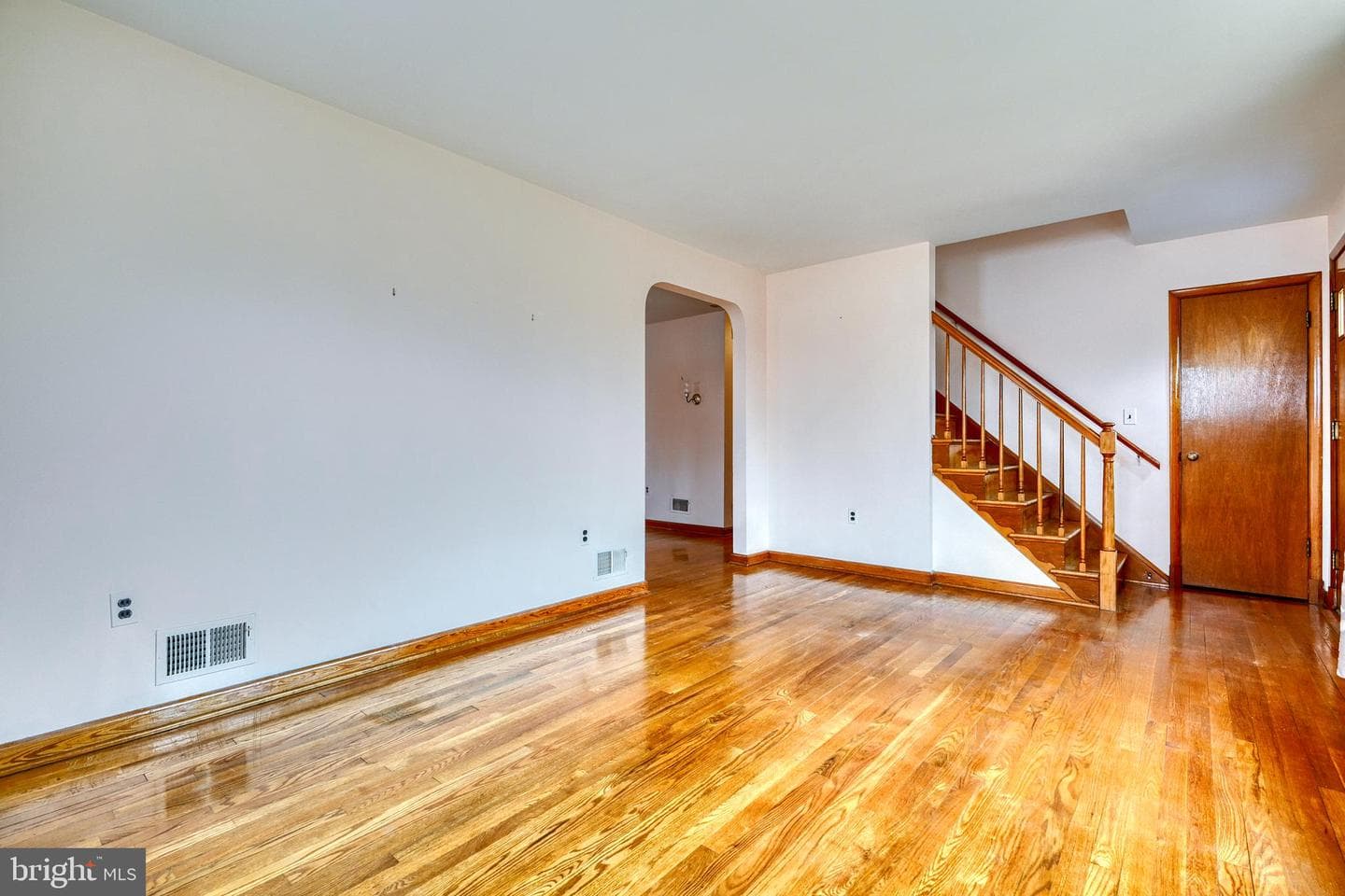 9623 Alda Drive photo 5