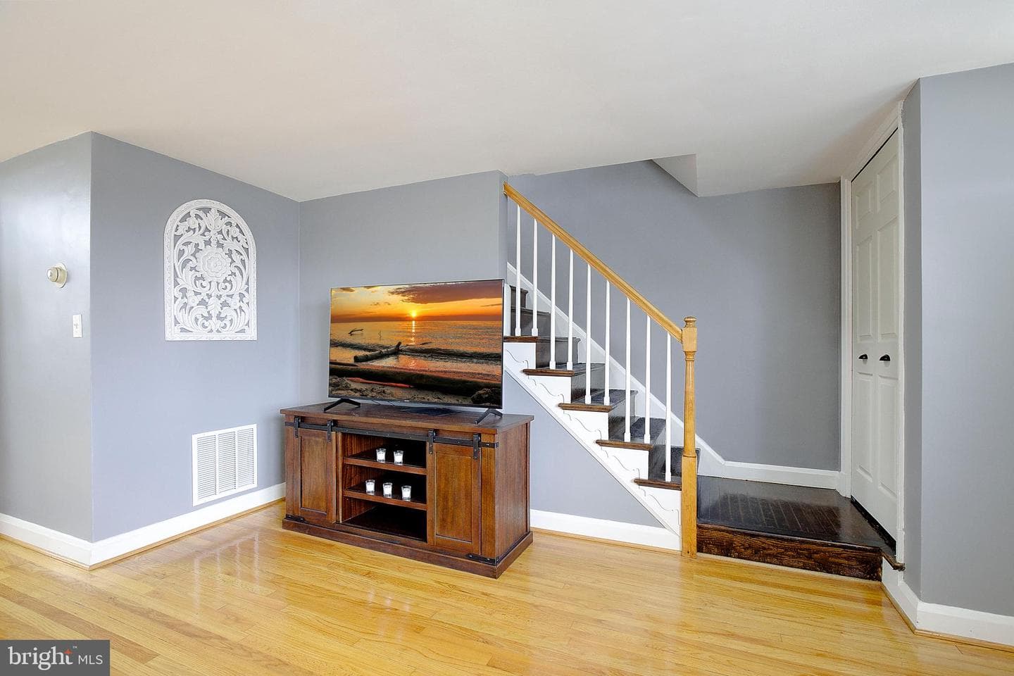 1244 Newfield Road photo 3