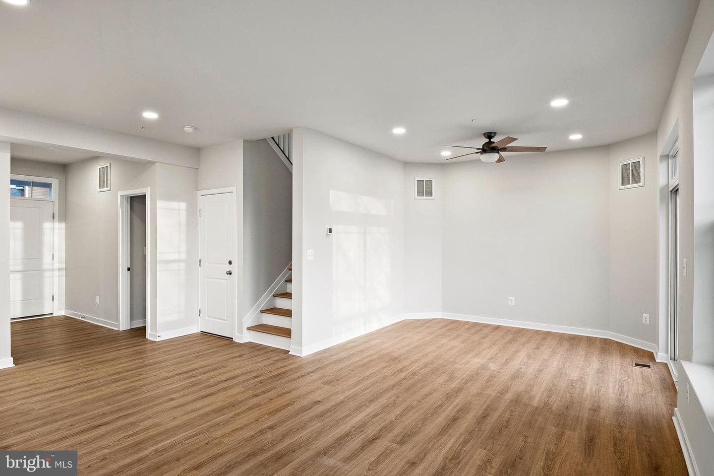 7303 Geise Avenue photo 11