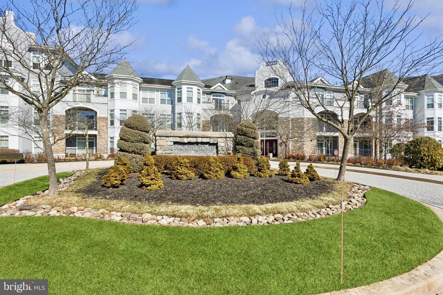2800 Stone Cliff Drive #209 photo 1