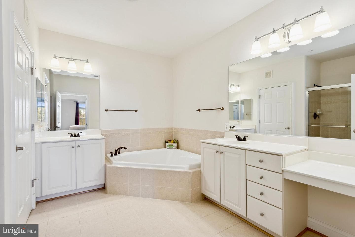 2800 Stone Cliff Drive #209 photo 30