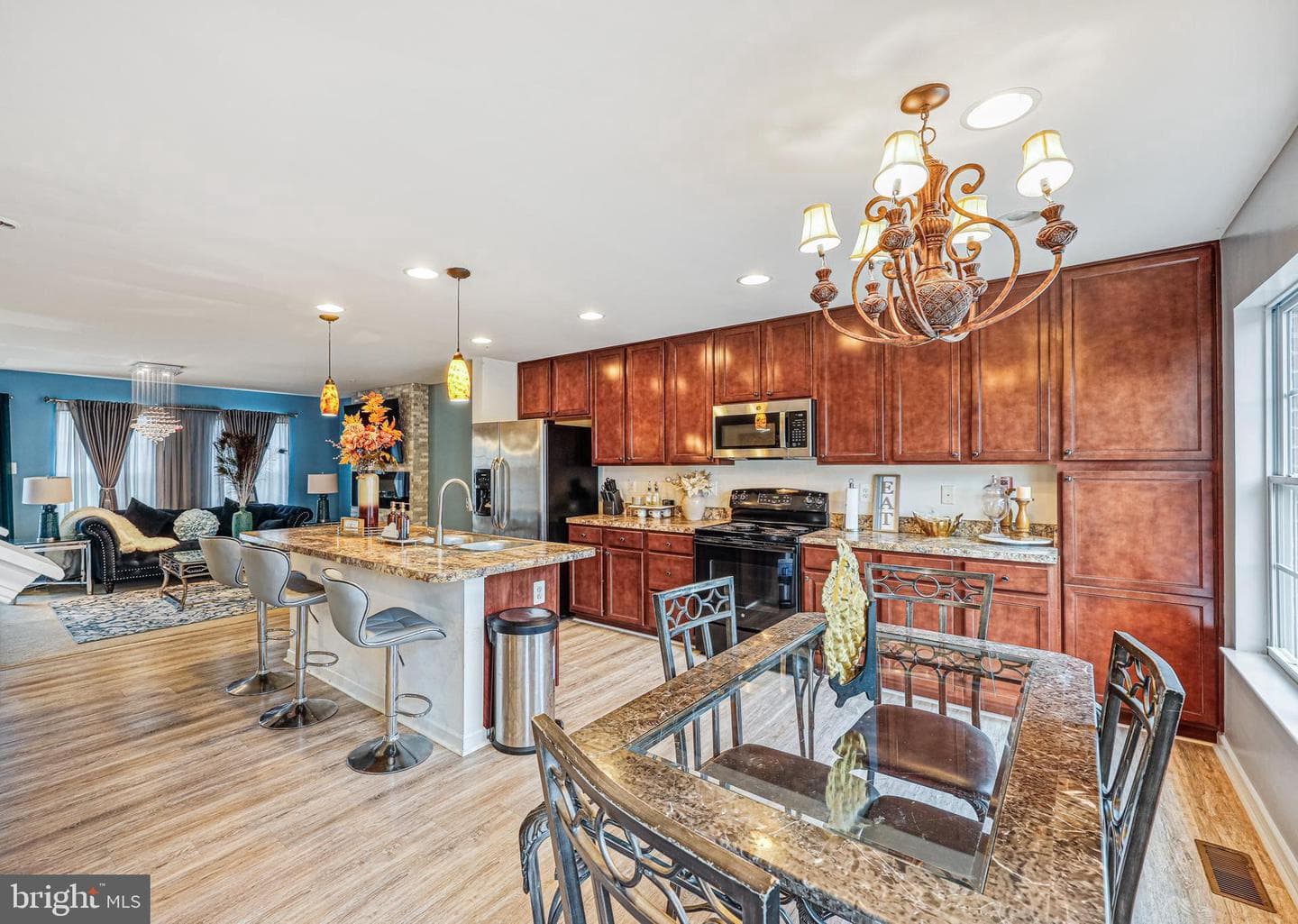 9316 Master Derby Drive photo 2