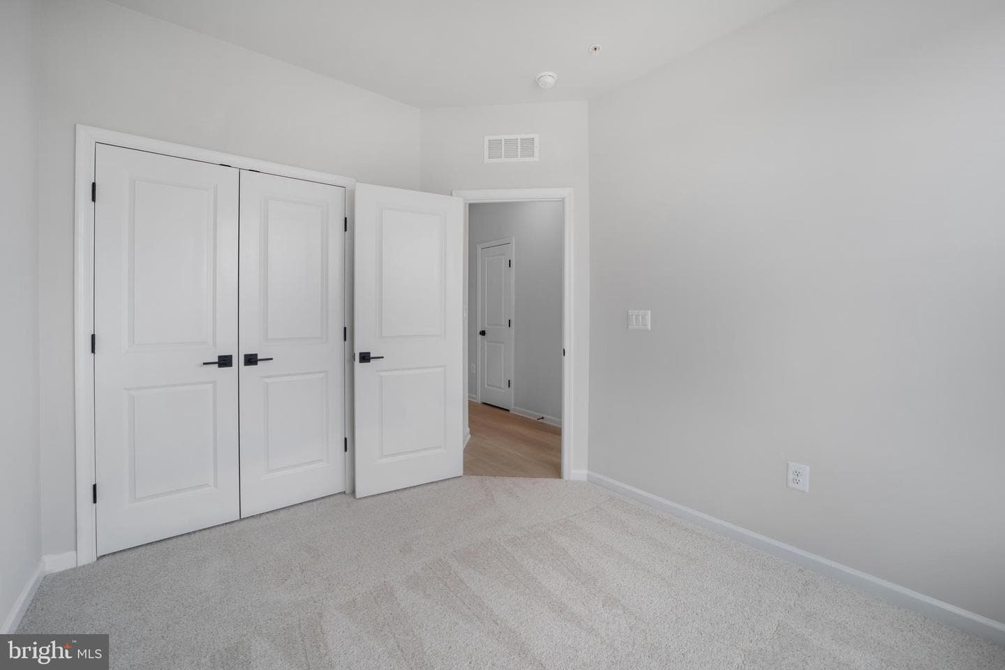 6527 Greenleigh Avenue photo 15