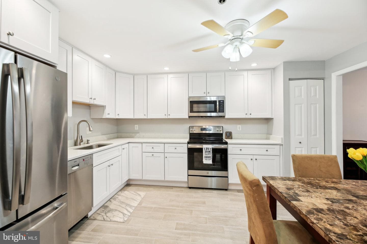2 Southerly Court #304 photo 1