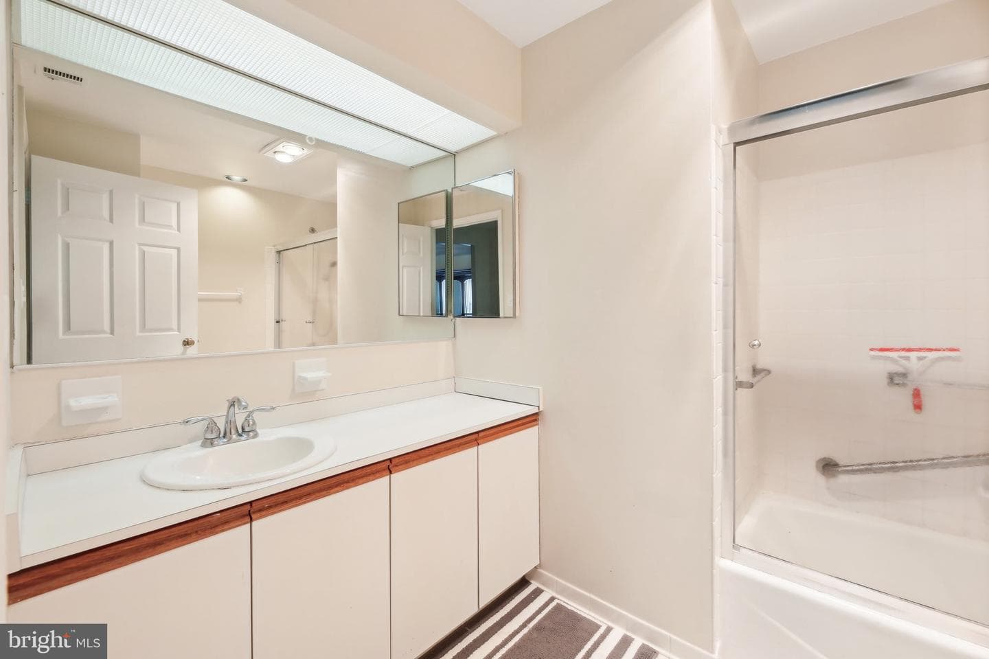 2 Southerly Court #304 photo 16