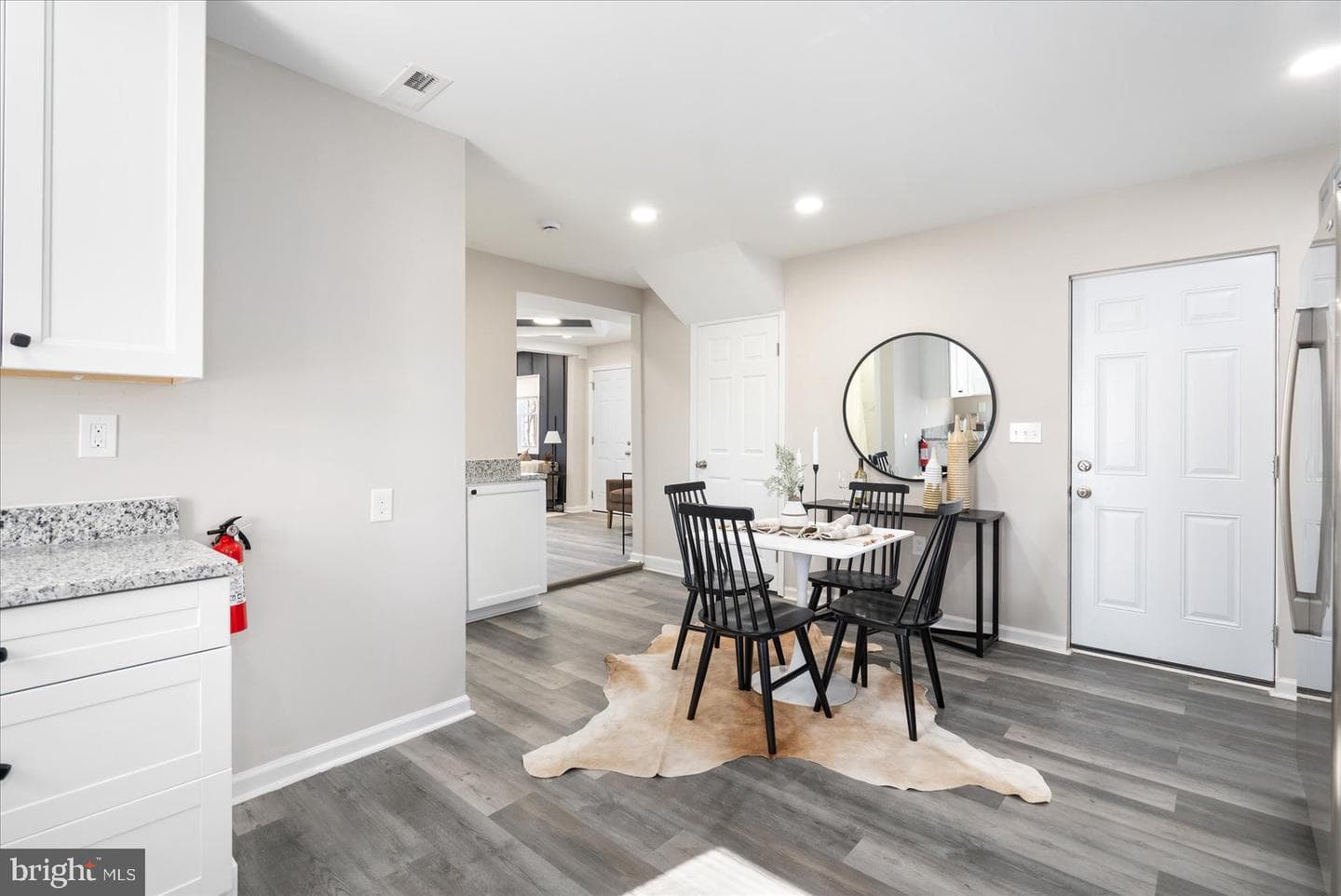 2909 Delaware Avenue photo 10