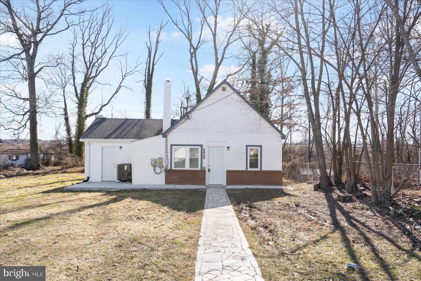 2909 Delaware Avenue photo 28