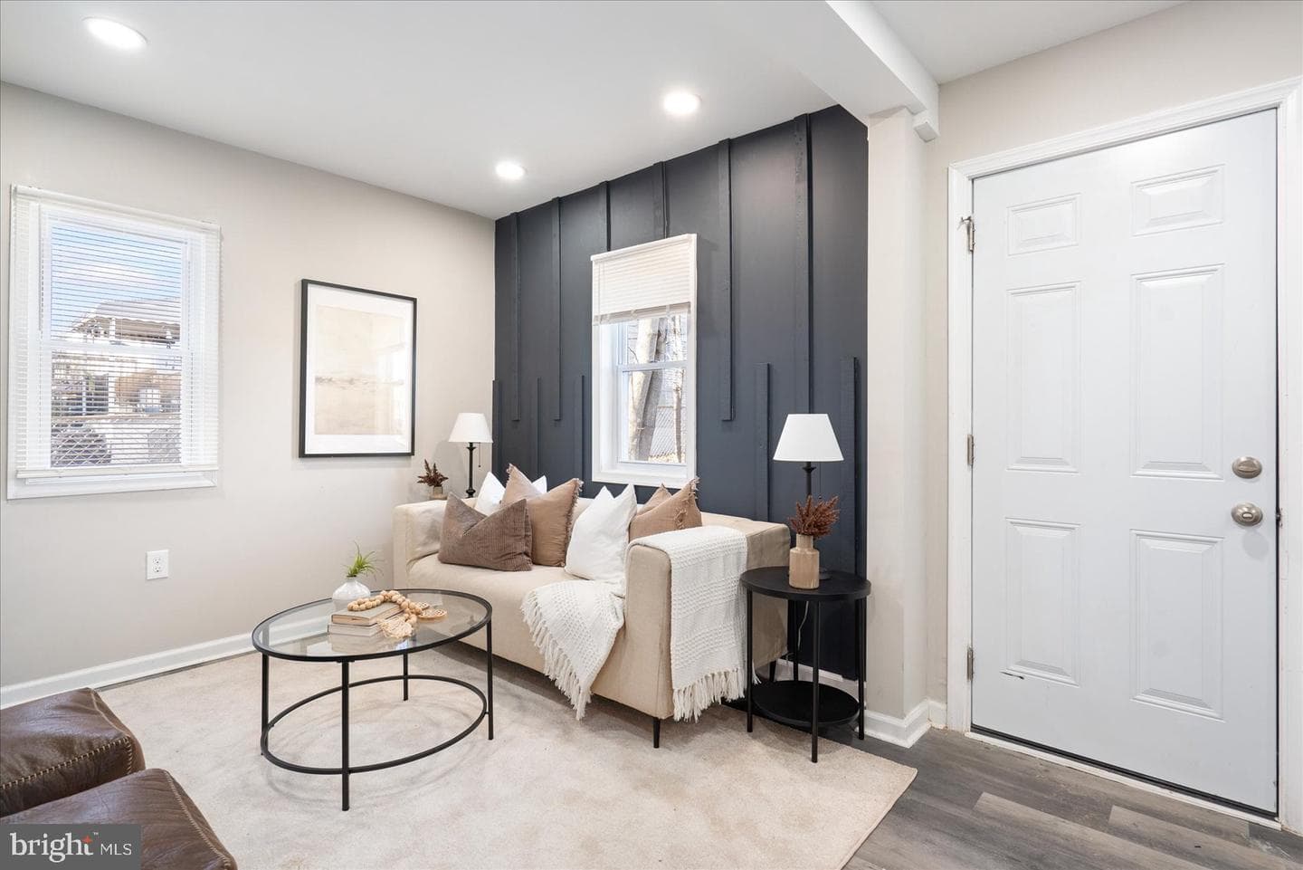 2909 Delaware Avenue photo 3