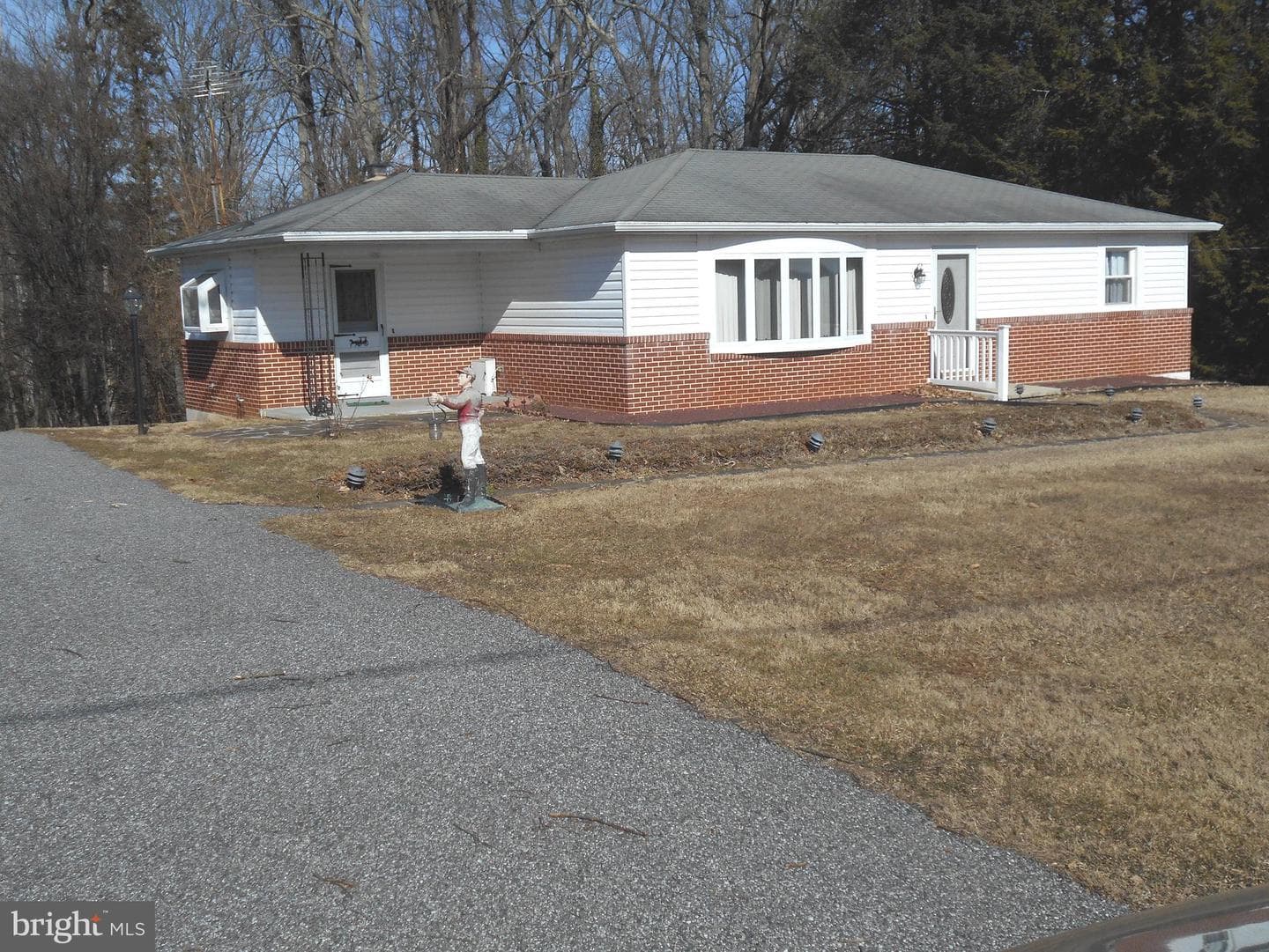 16746 Ridge Road photo 2