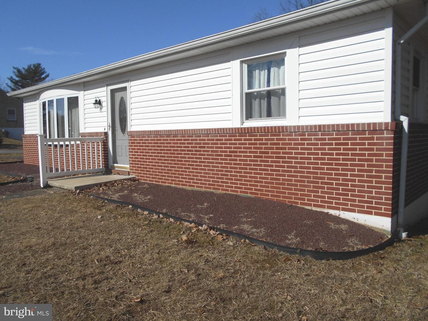 16746 Ridge Road photo 3