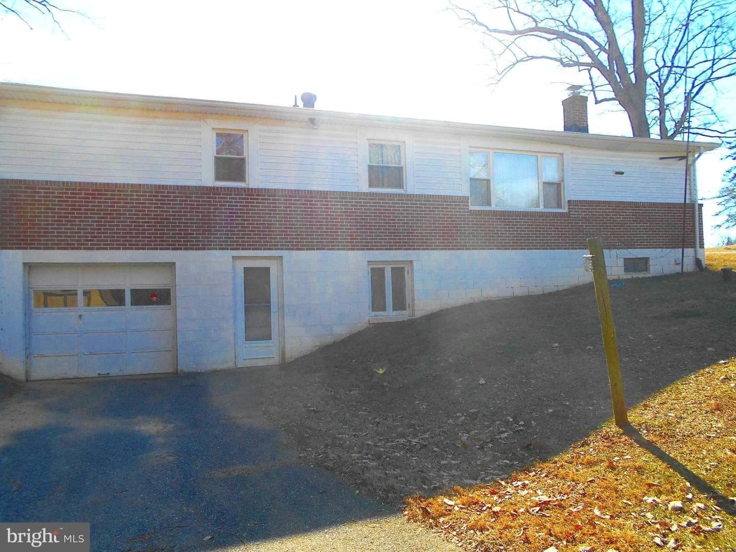 16746 Ridge Road photo 4