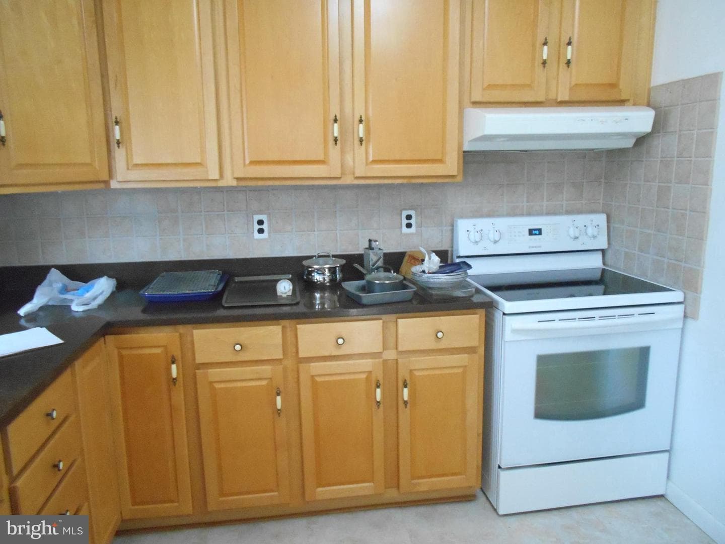 16746 Ridge Road photo 8