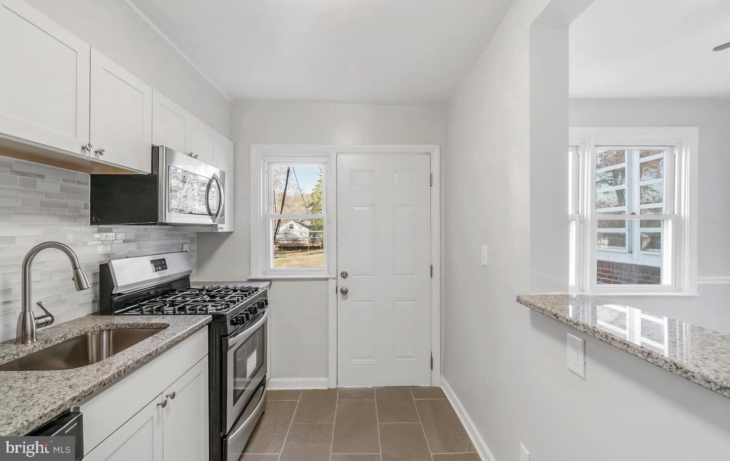 141 Hampshire Road photo 5
