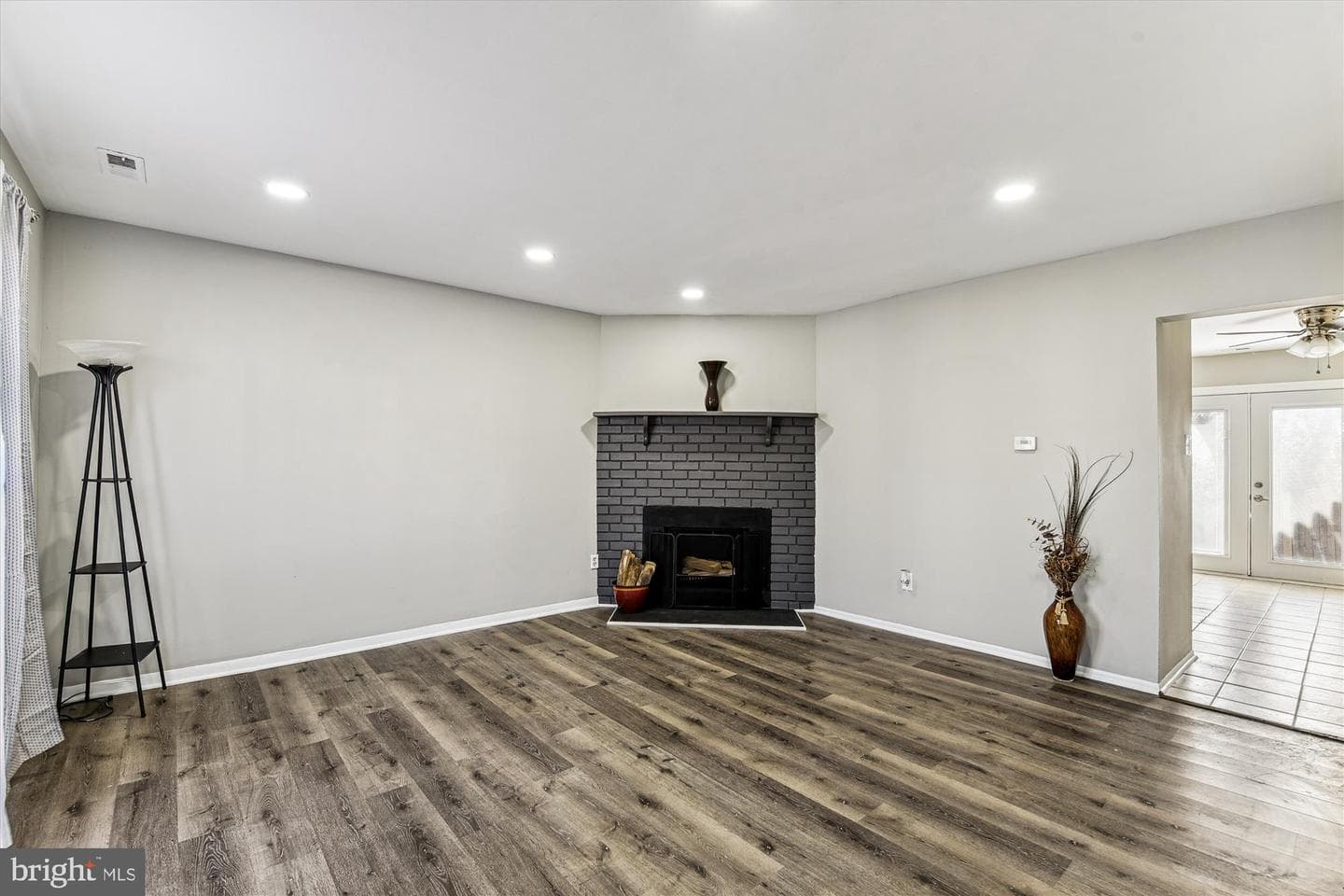 8837 Trimble Way photo 7
