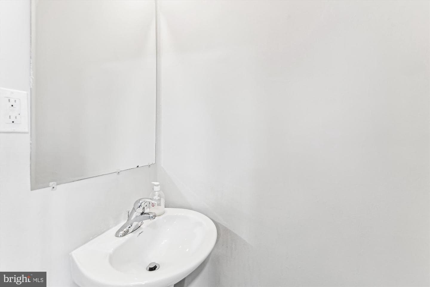 8837 Trimble Way photo 8
