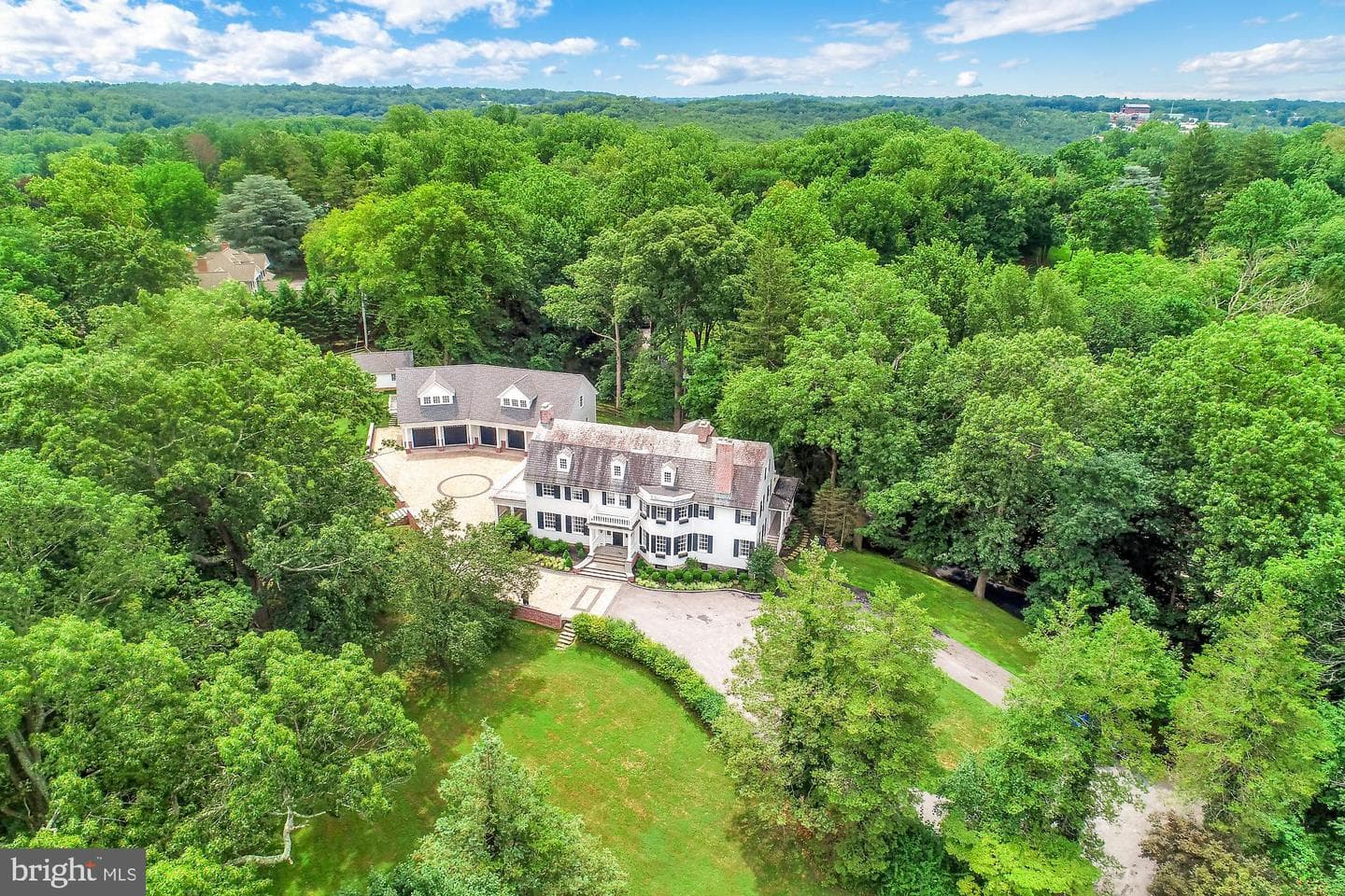 1848 Circle Road photo 4