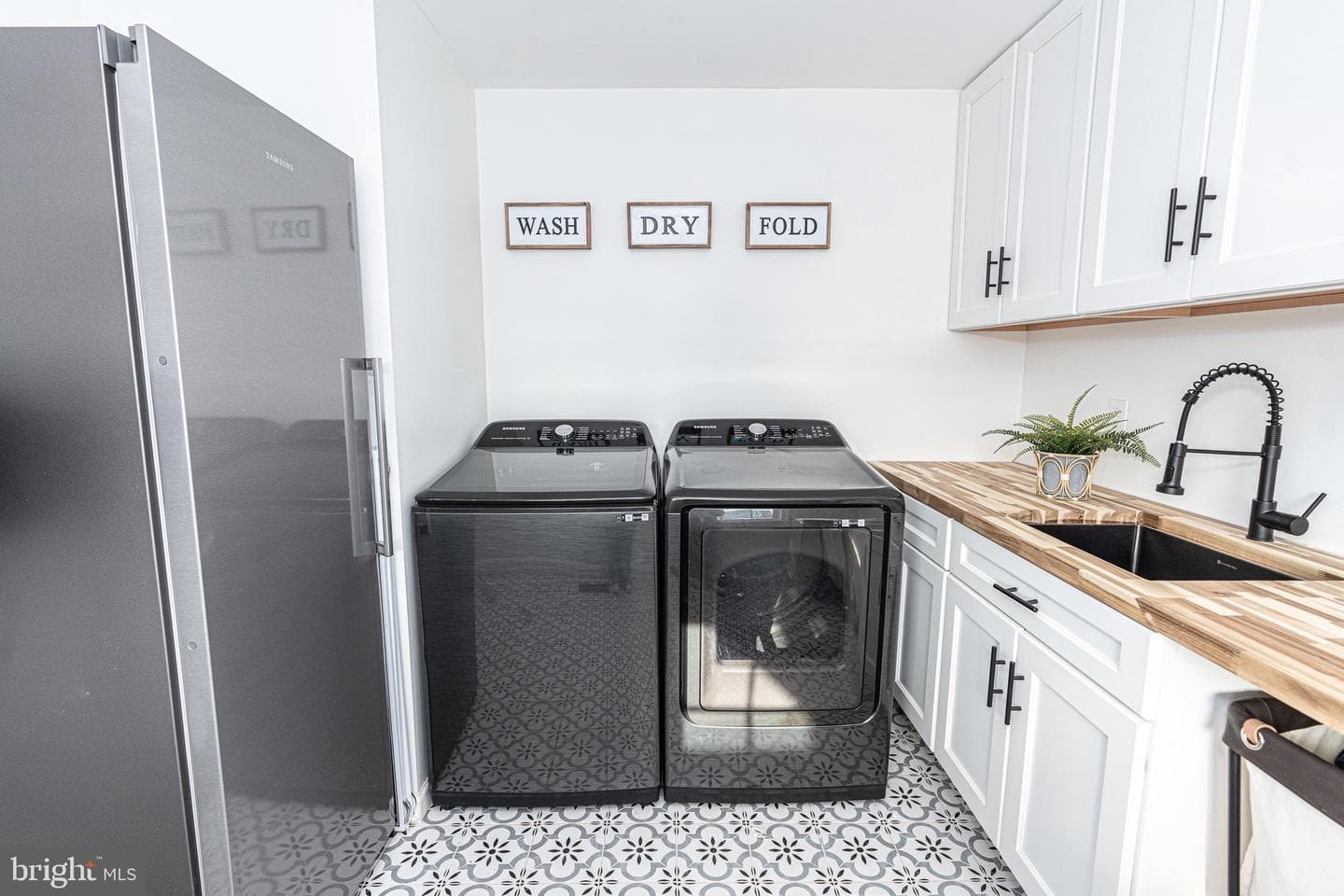 3464 Loganview photo 22