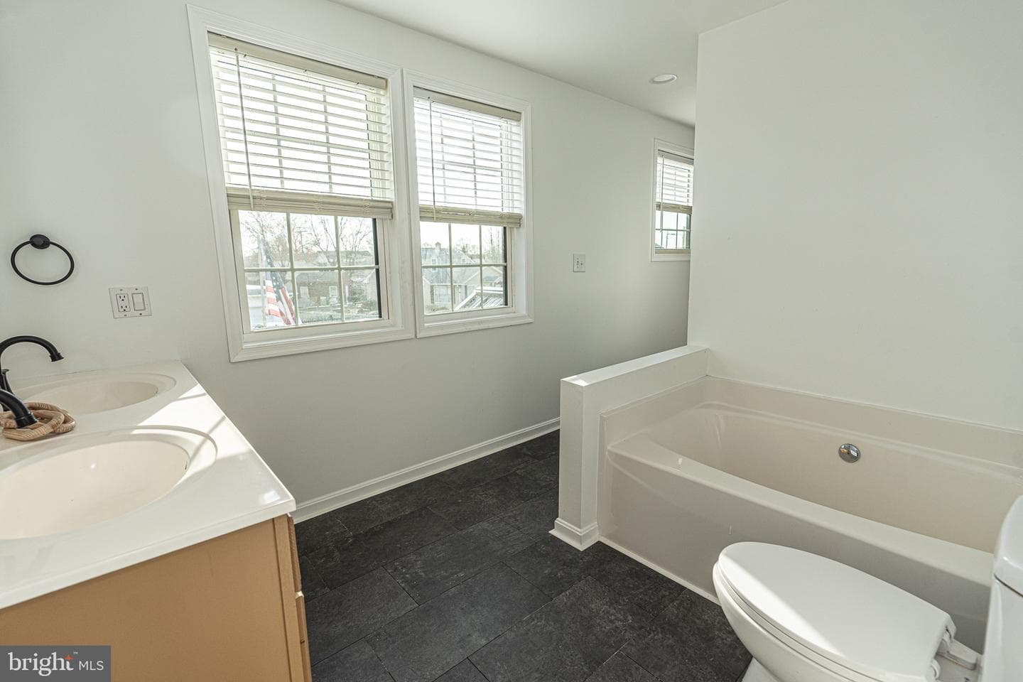 3464 Loganview photo 28
