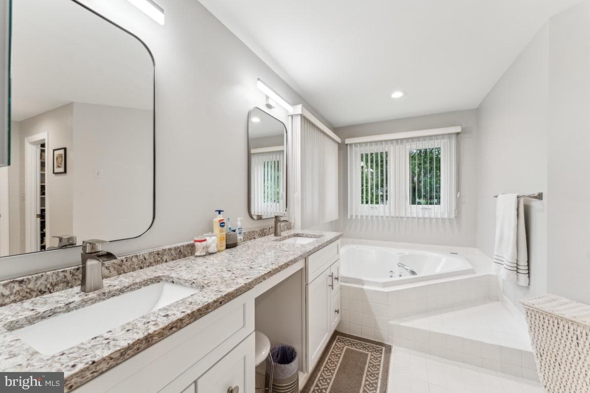 47 Bellchase Court photo 25
