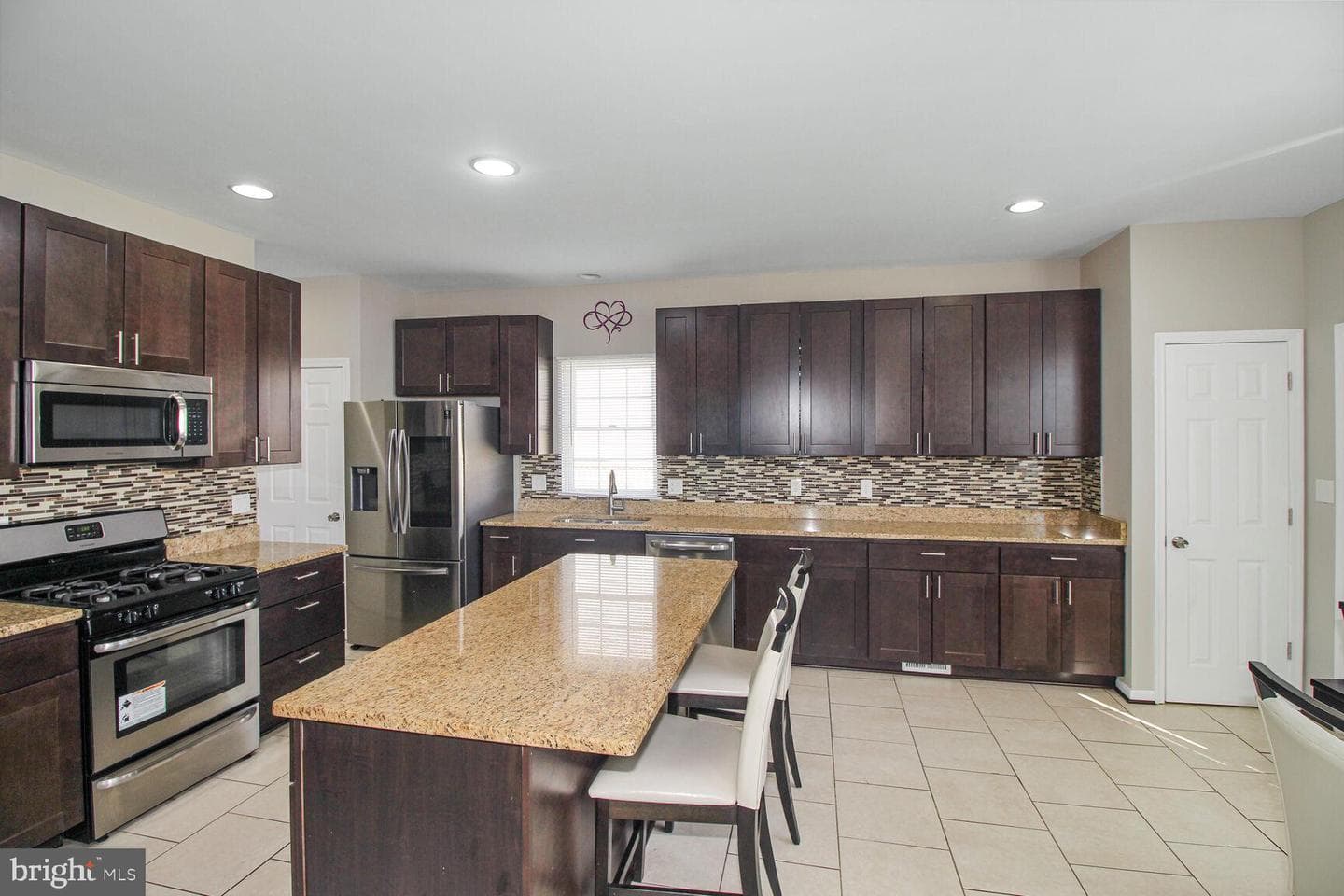 1225 Waterview Way photo 10