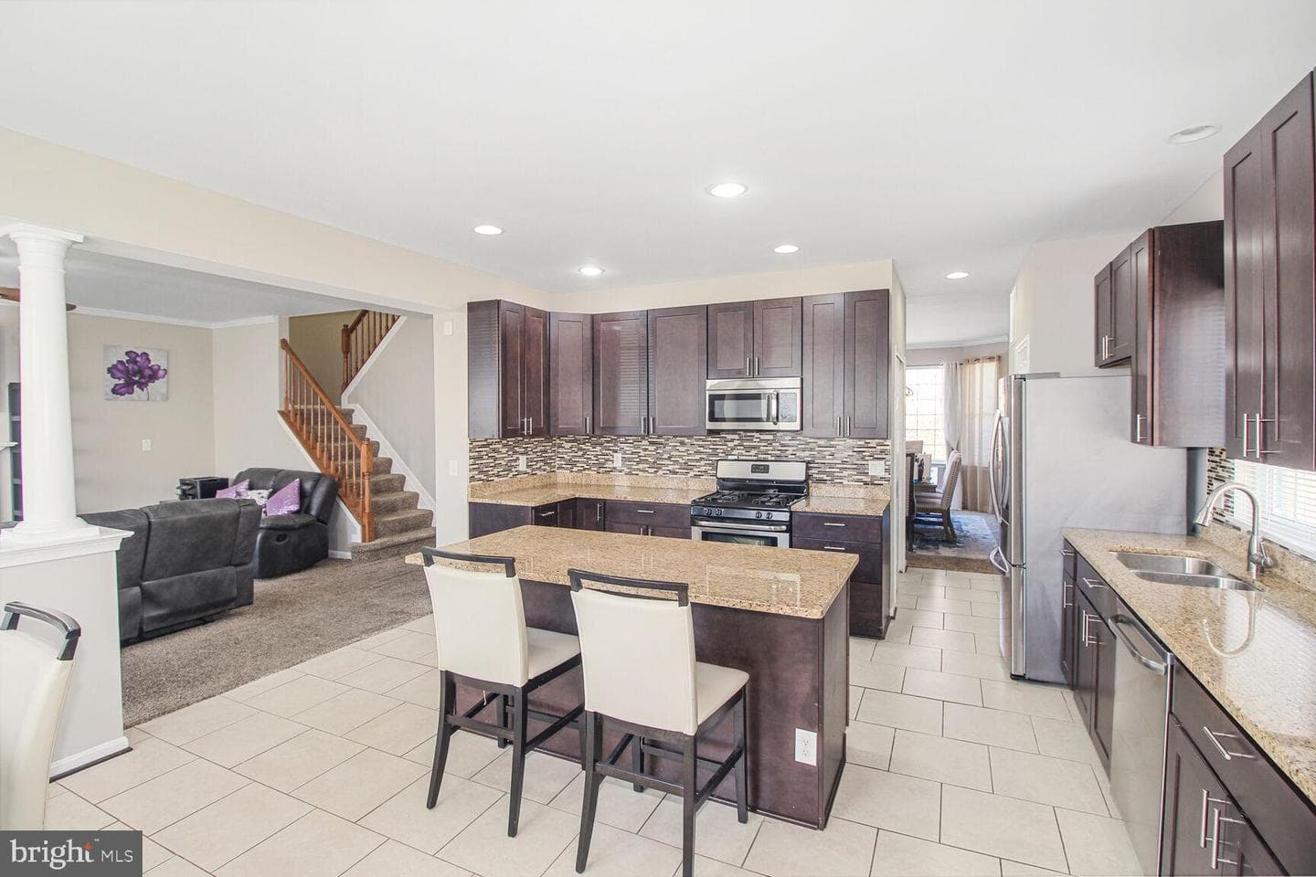 1225 Waterview Way photo 9