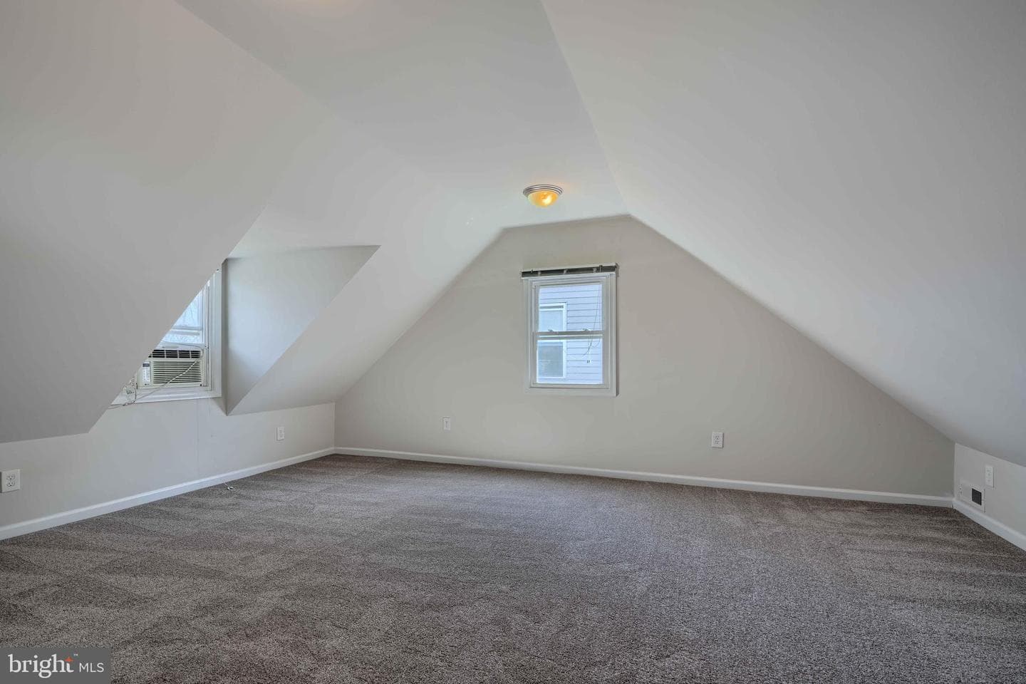 3446 Liberty Parkway photo 11