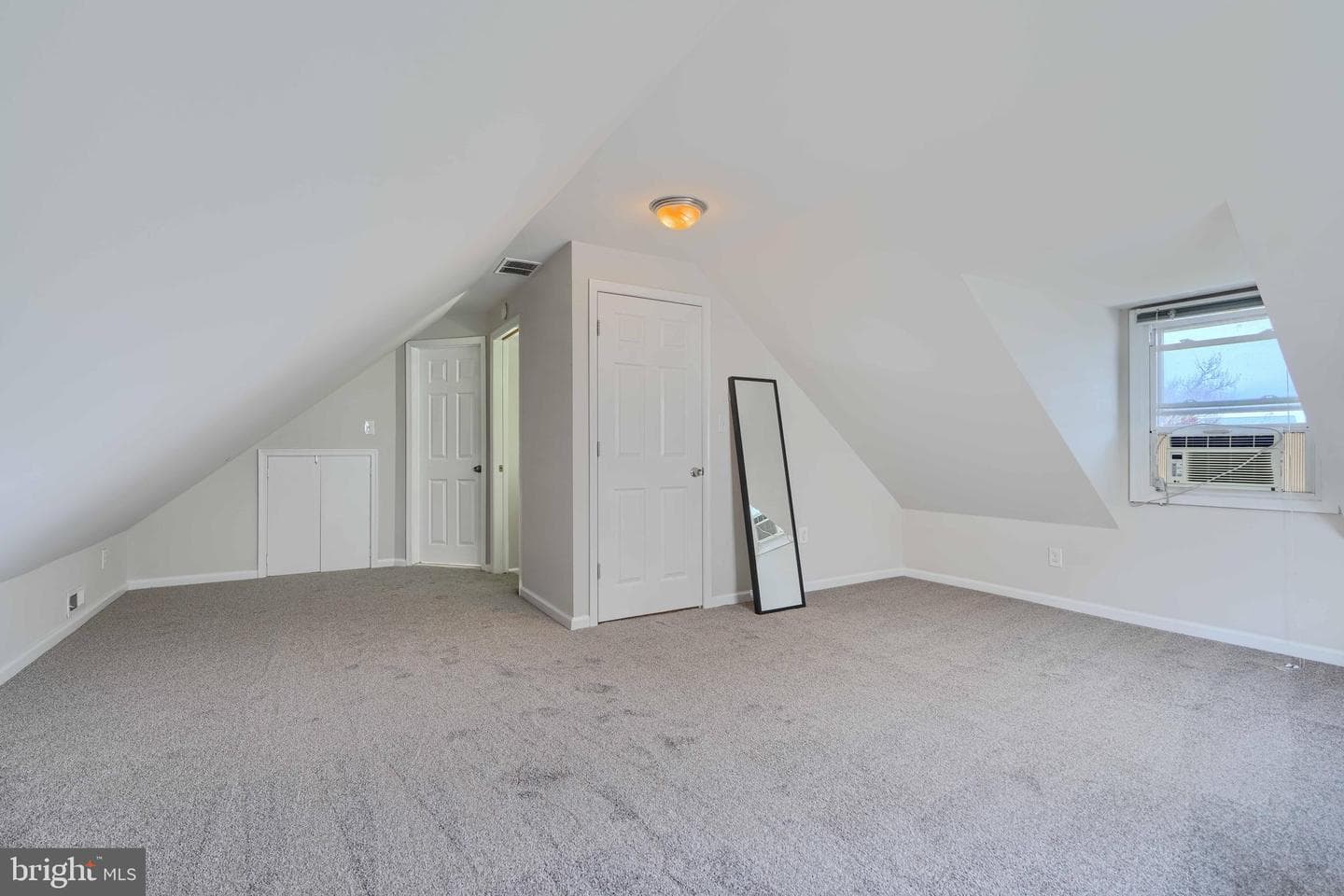 3446 Liberty Parkway photo 12