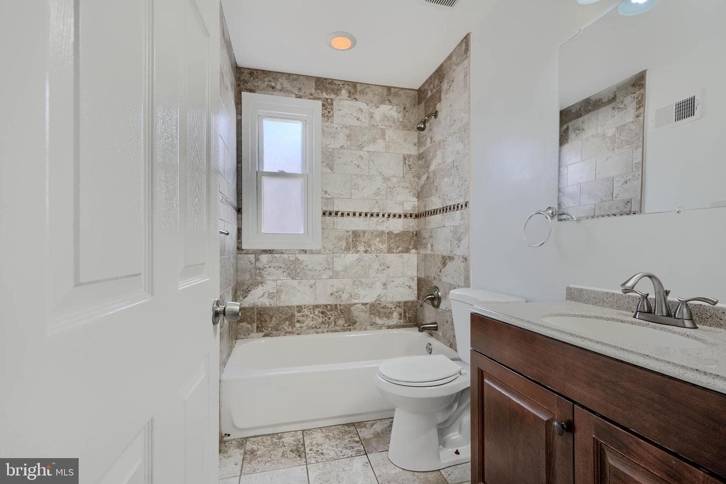 3446 Liberty Parkway photo 13