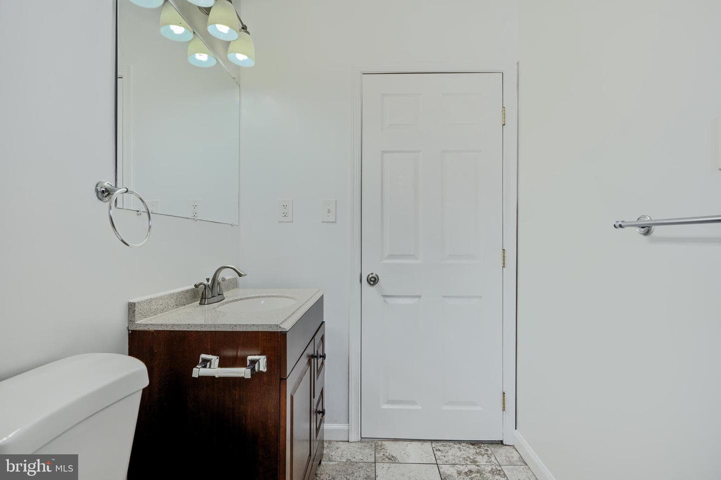 3446 Liberty Parkway photo 17