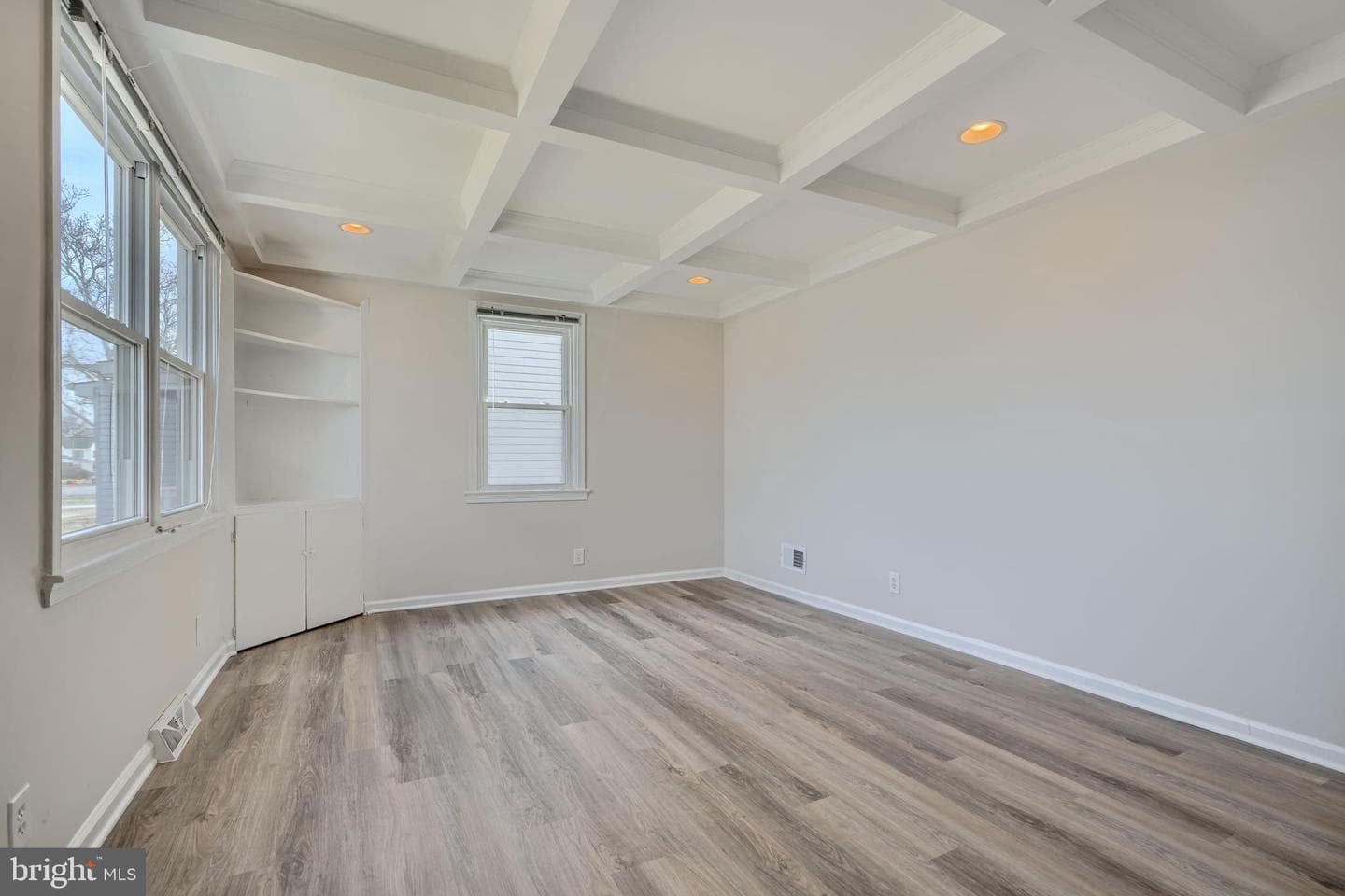 3446 Liberty Parkway photo 2