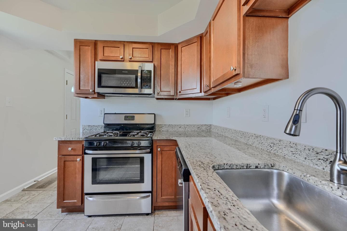 3446 Liberty Parkway photo 7