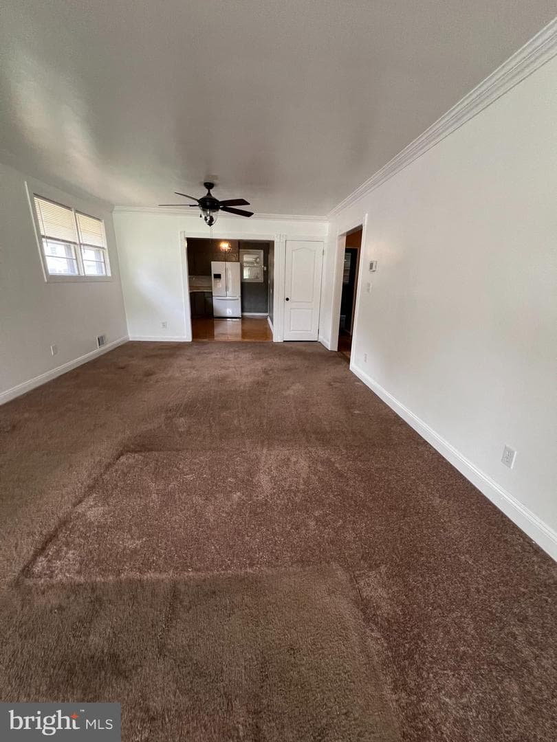 8211 Beach Drive photo 14