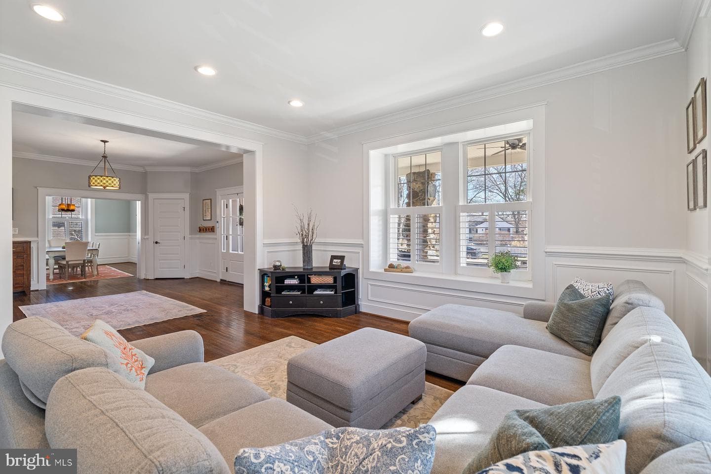 2016 Westchester Avenue photo 13