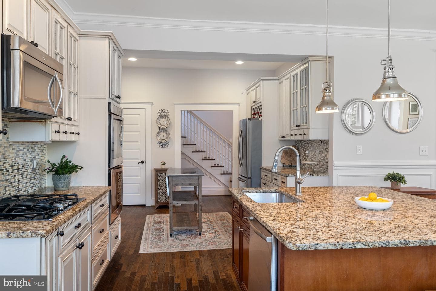 2016 Westchester Avenue photo 16