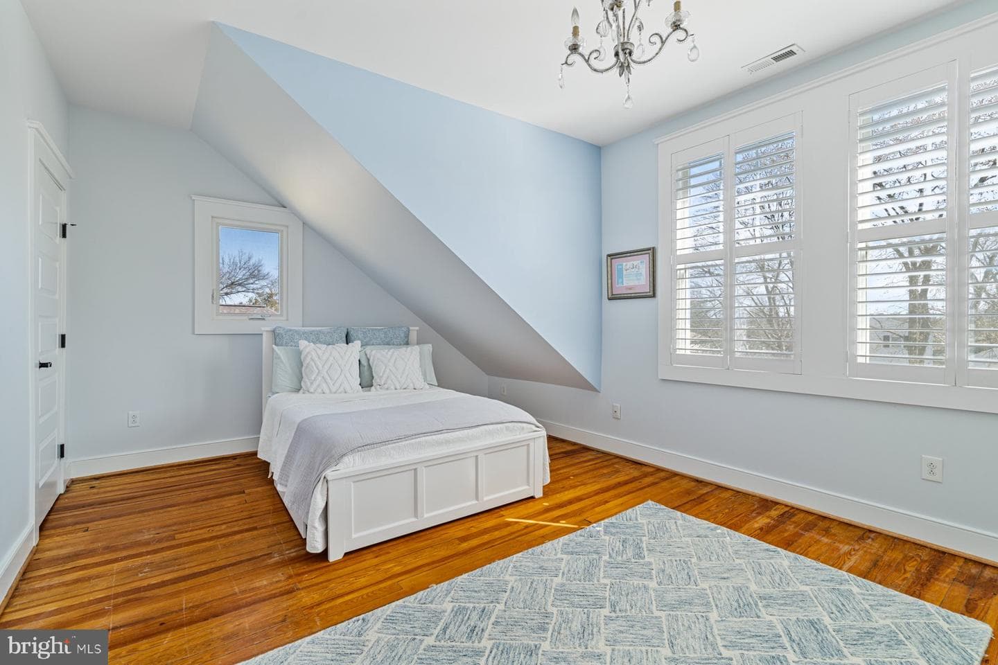 2016 Westchester Avenue photo 35