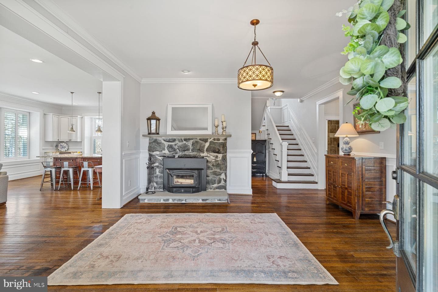 2016 Westchester Avenue photo 8