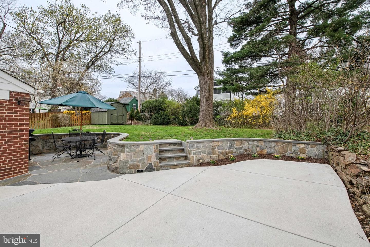 602 Worcester Road photo 31