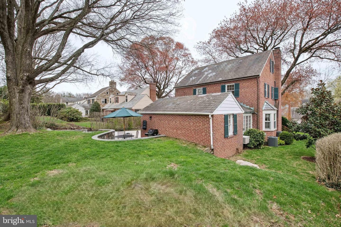 602 Worcester Road photo 34