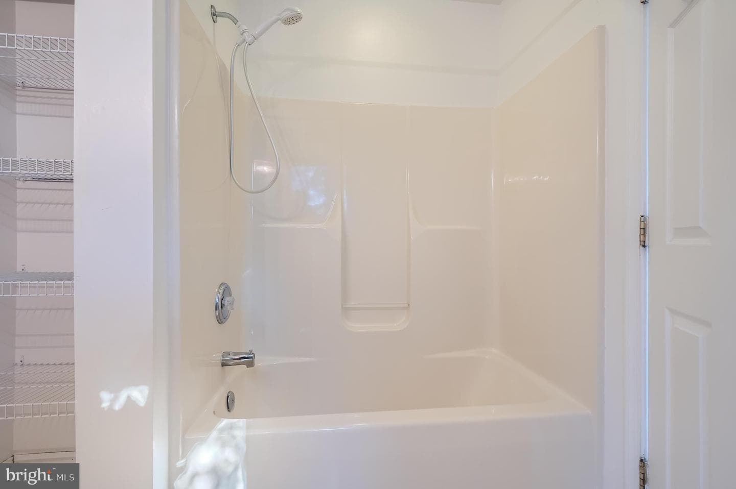 1203 Seneca Road photo 24