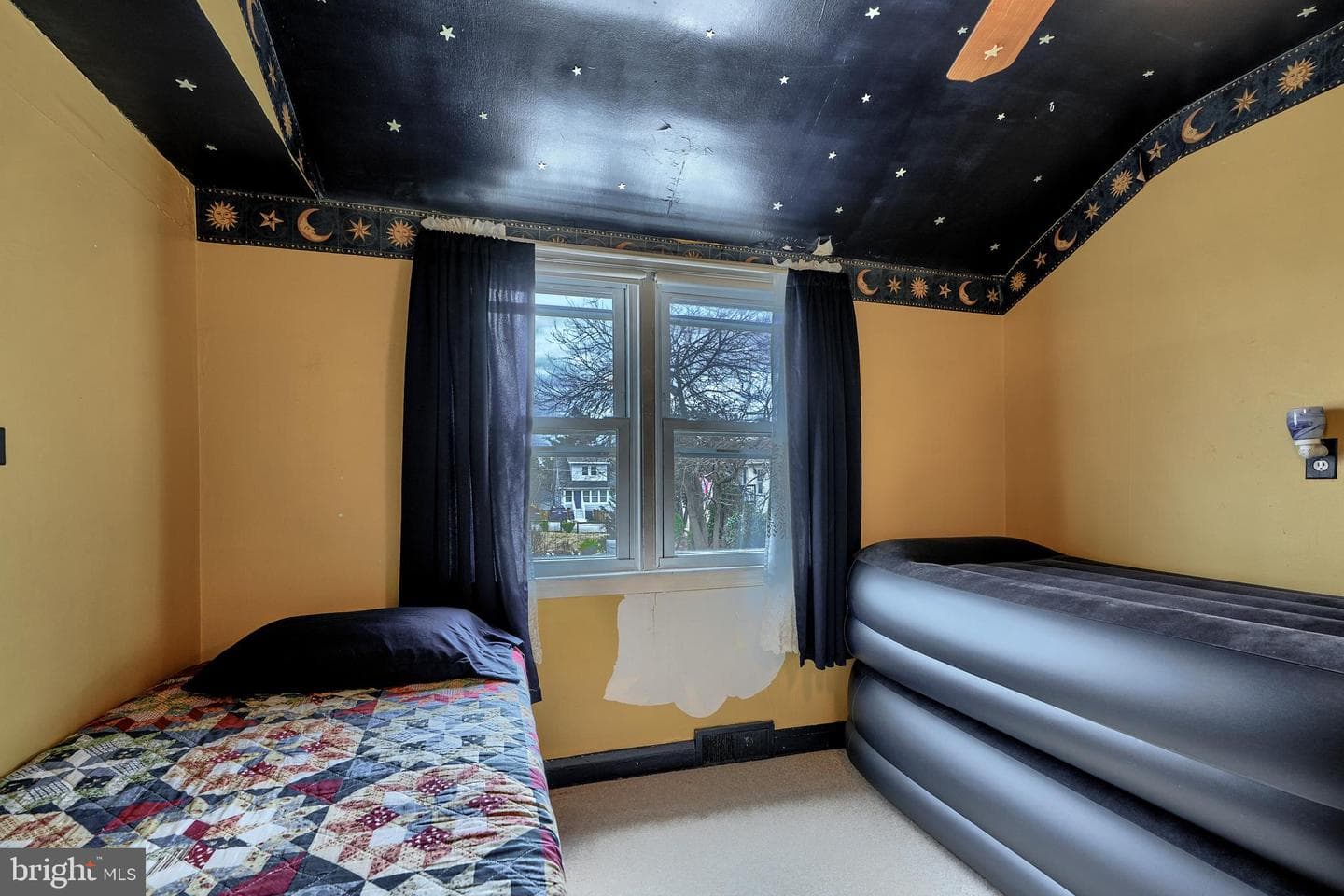 297 Hazel Avenue photo 32