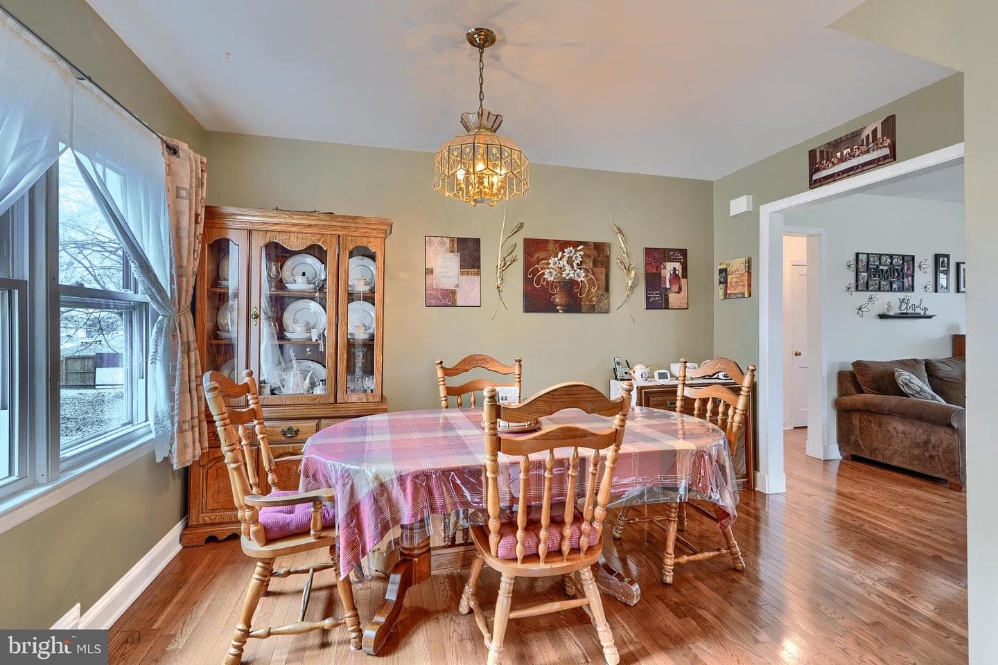 297 Hazel Avenue photo 9