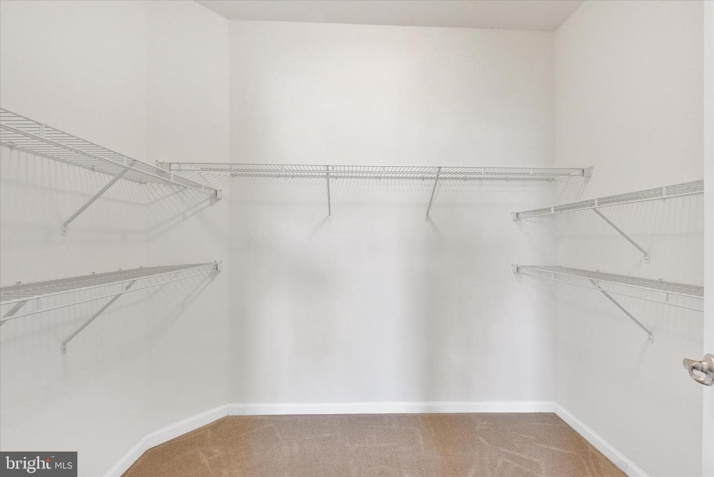 9450 Ballard Green Drive photo 26
