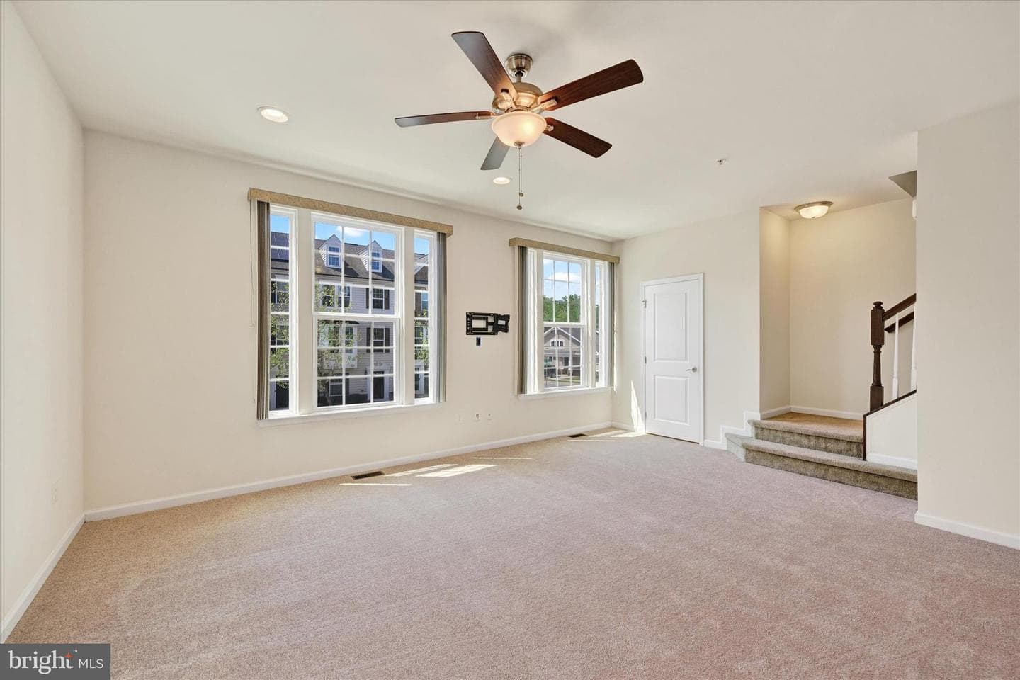 9450 Ballard Green Drive photo 9