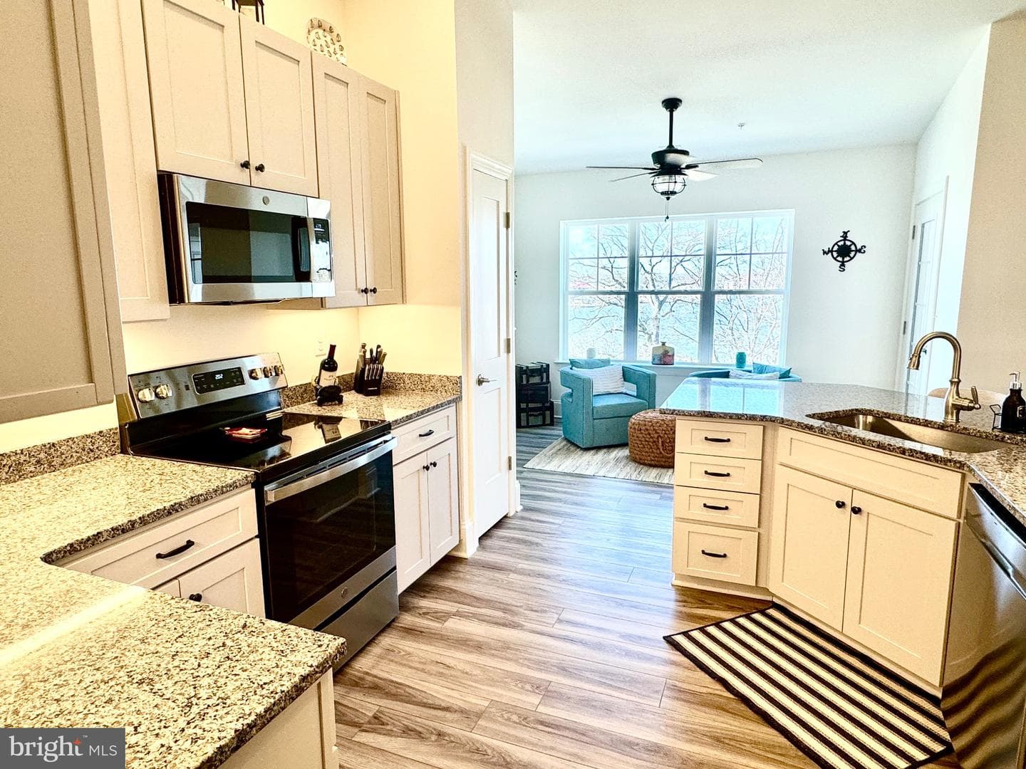 1414 Burke Road #304 photo 6