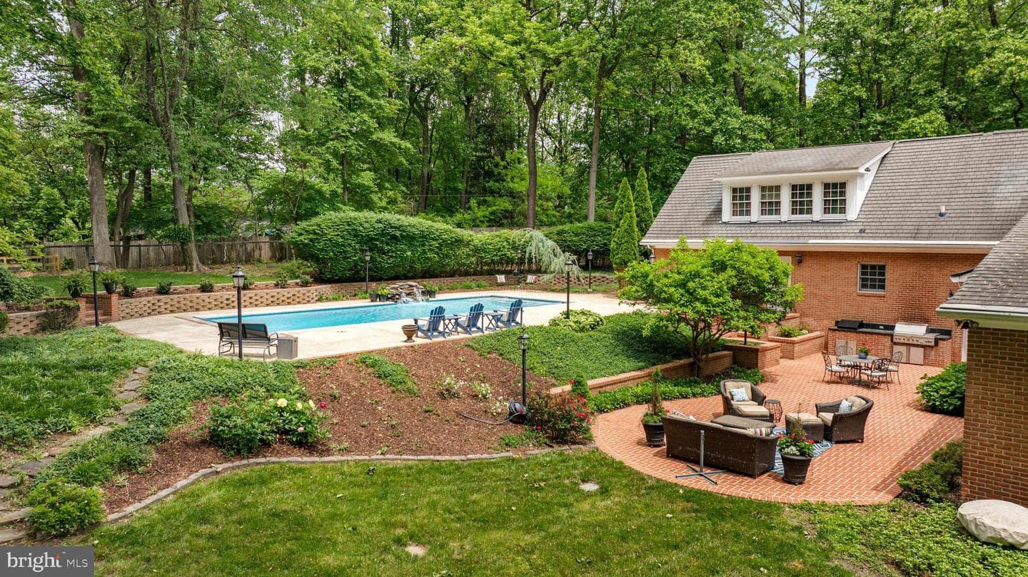 1102 Westwicke Lane photo 22