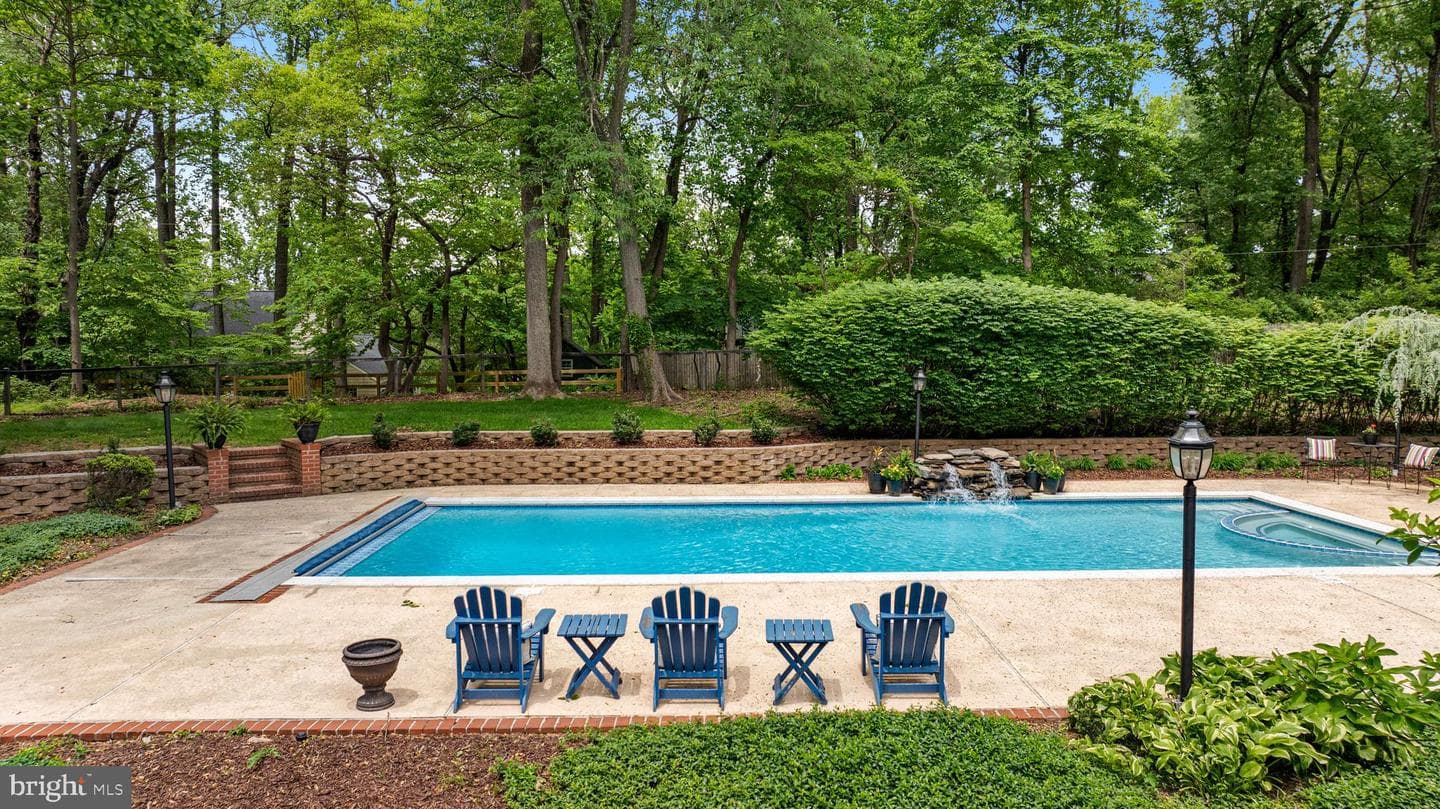 1102 Westwicke Lane photo 27