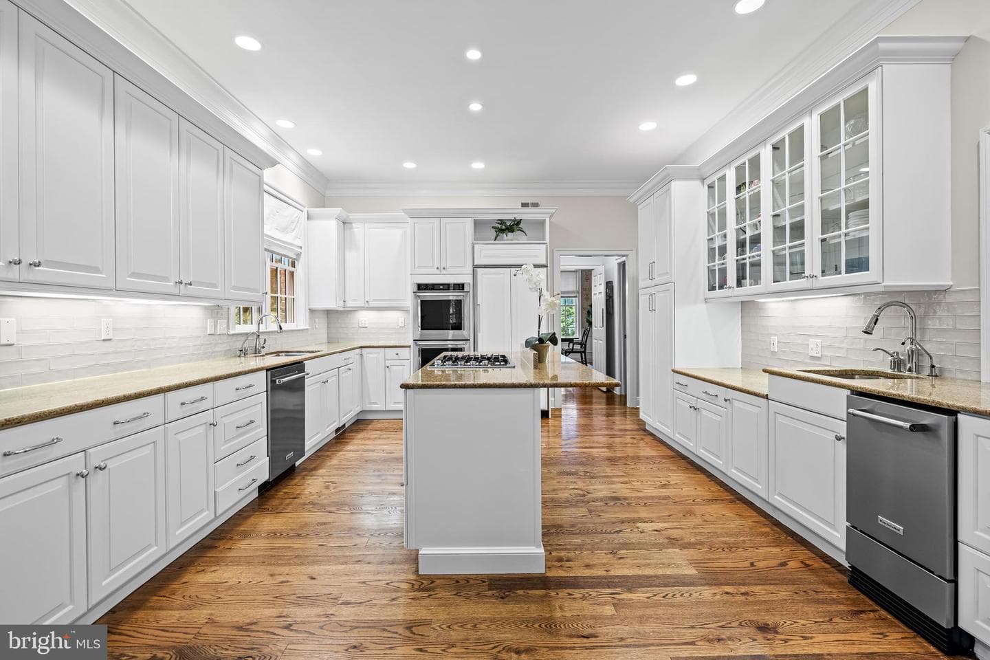 1102 Westwicke Lane photo 33