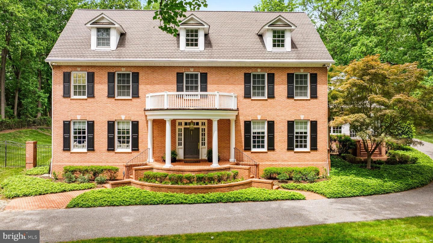 1102 Westwicke Lane photo 4